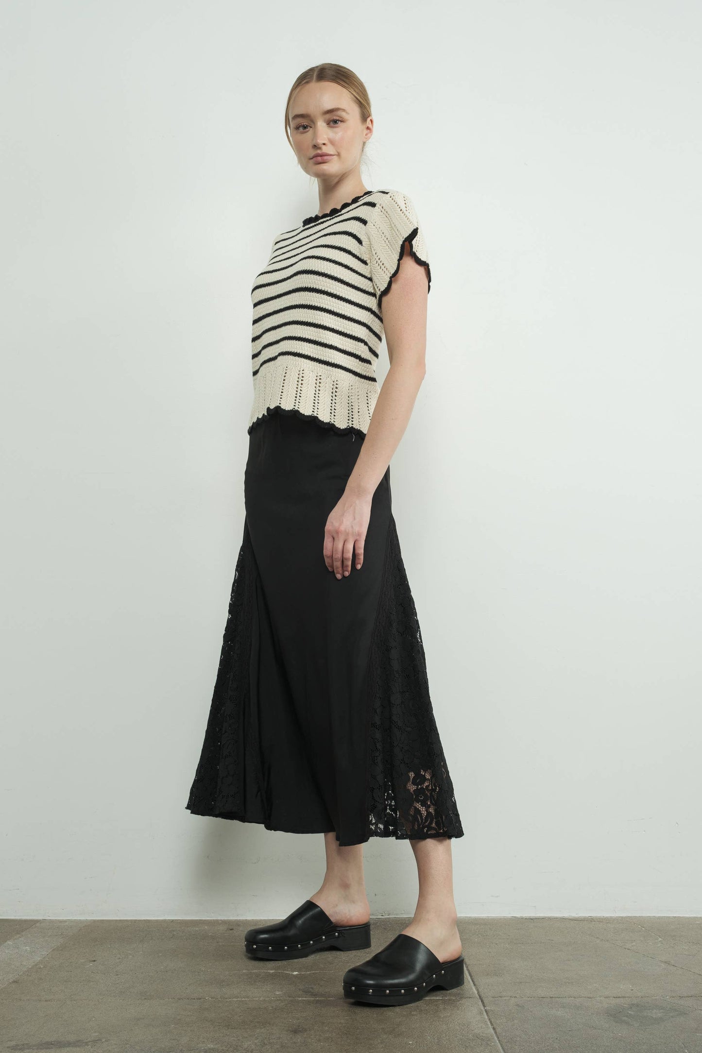 Lace Insert Skirts With Lining