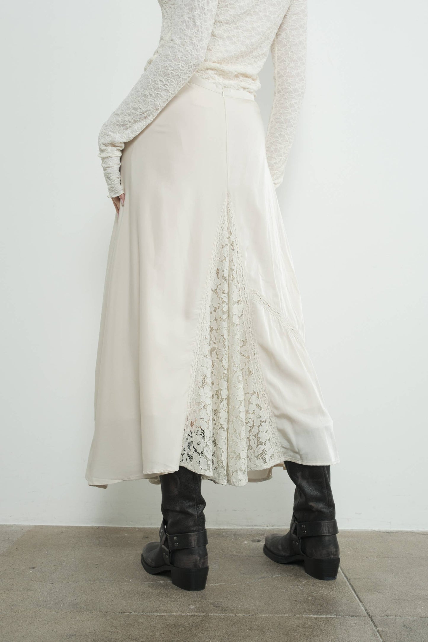 Lace Insert Skirts With Lining