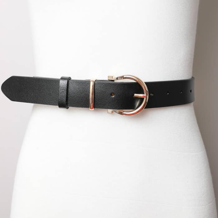 Horseshoe Gold Buckle Belt- Black