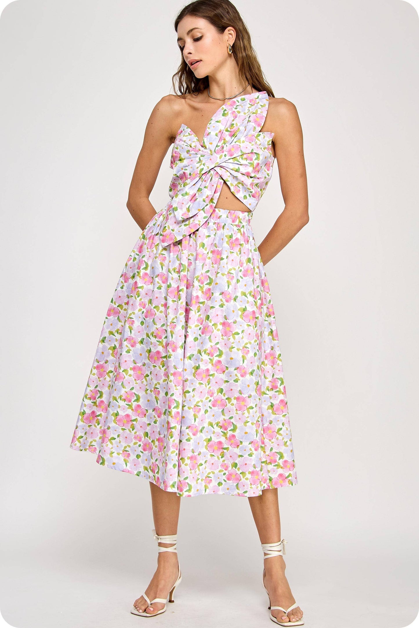 Strut & Bolt - Knotted Flower Bow Floral Print Midi Dress