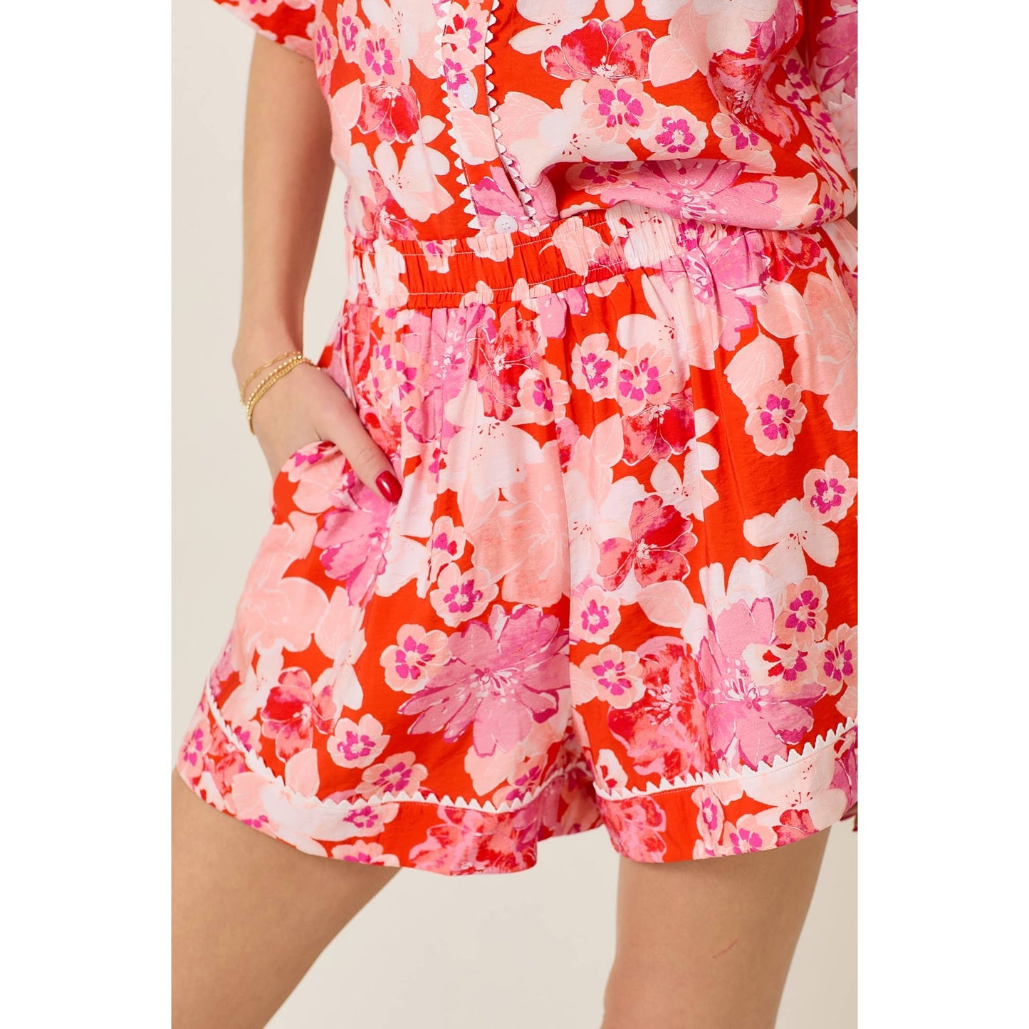 SKYLAR ROSE - Summer Floral Short Sleeve Top & Shorts Set
