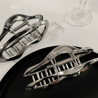 Wave Bubble Line Large Claw Hair Clip
