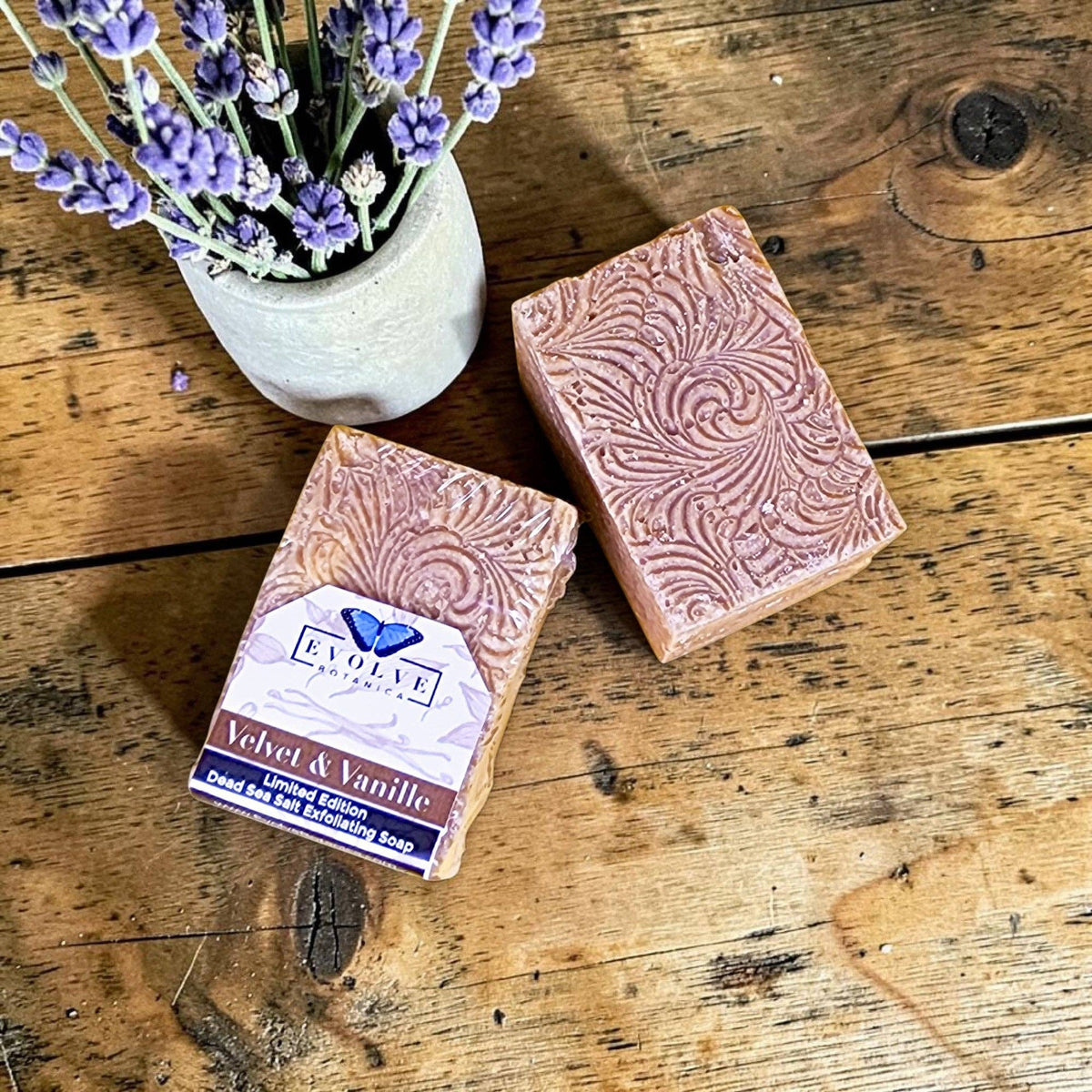 Velvet & Vanille Pink Salt Bar Soap – Cardamom, Lavender