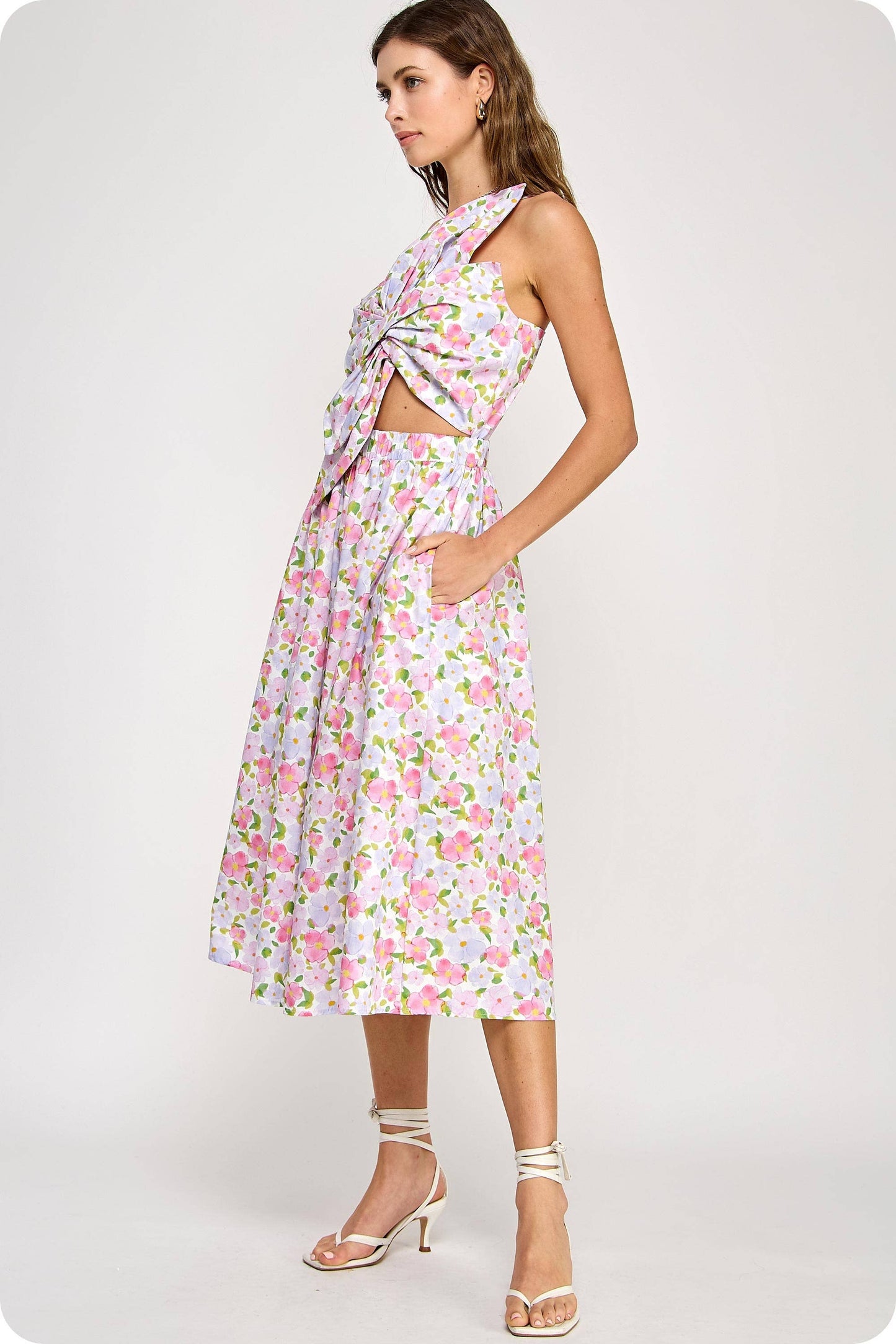 Strut & Bolt - Knotted Flower Bow Floral Print Midi Dress