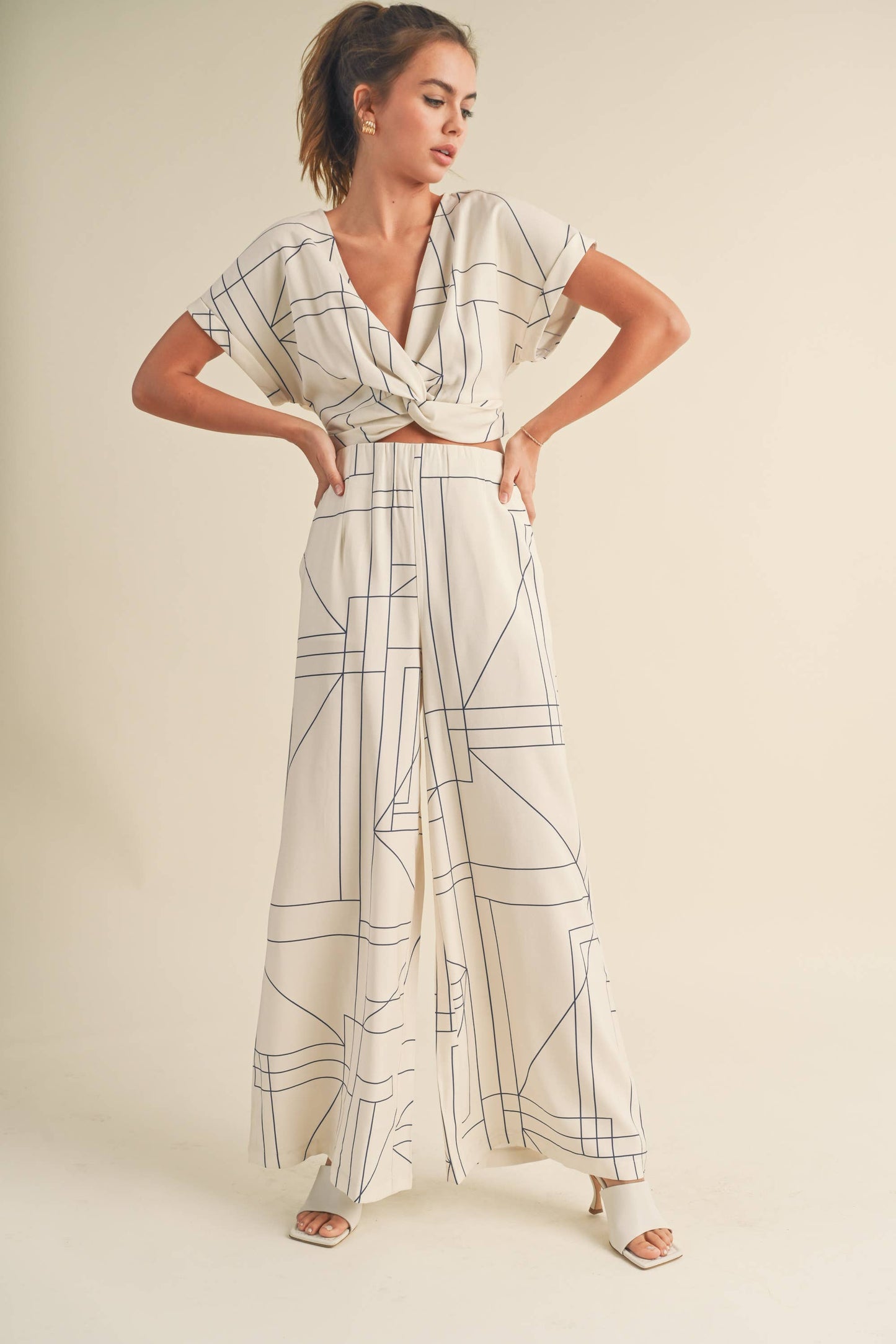 MIOU MUSE - T3447ST   MULTI GRID PATTERN KNT FRONT TOP