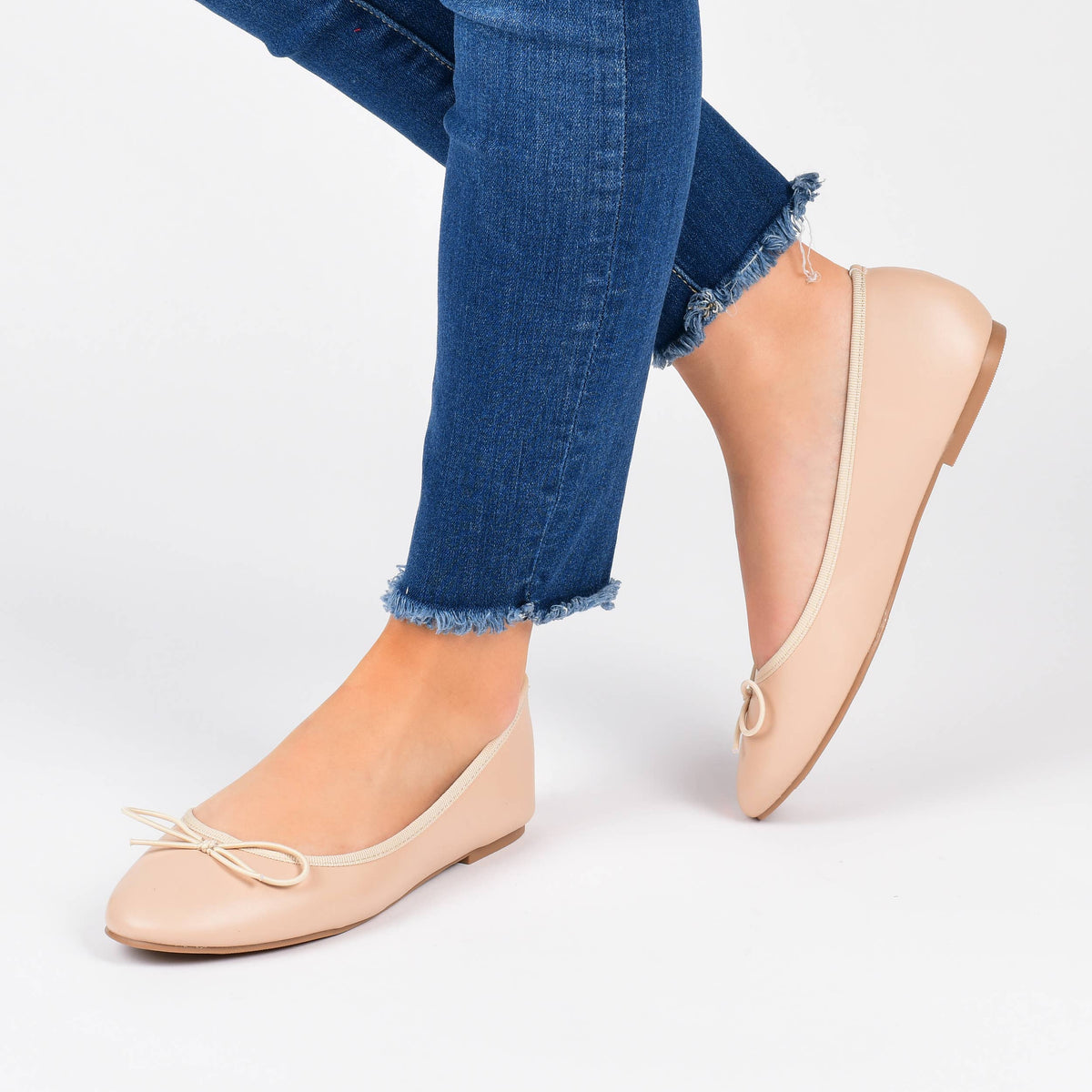 Vika Wide Width Flat