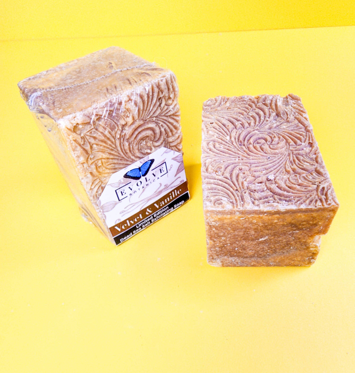 Velvet & Vanille Pink Salt Bar Soap – Cardamom, Lavender
