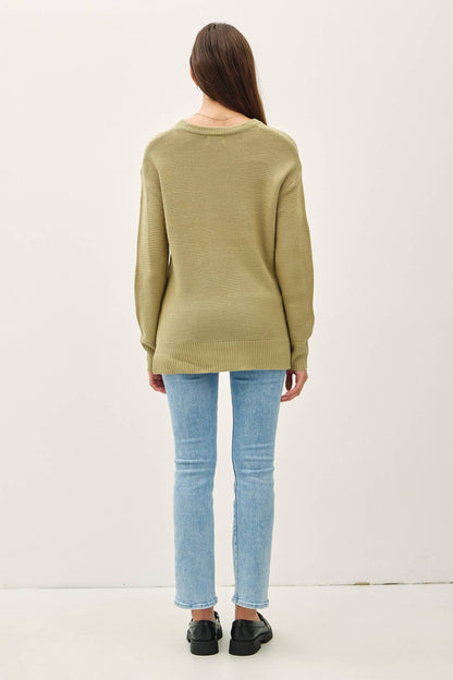BASIC ROUND NECK BOYFRIEND FIT SWEATER