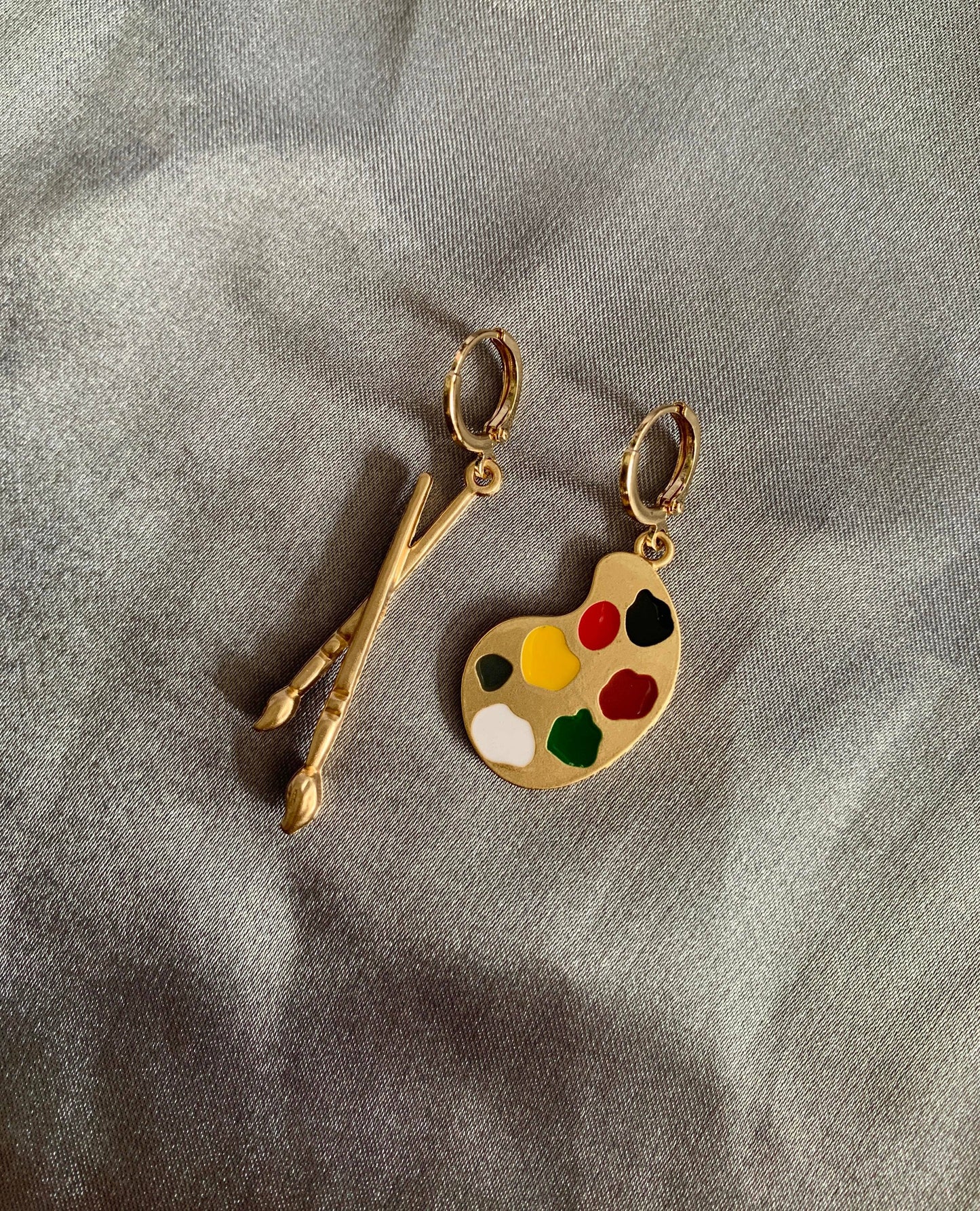 Mismatch Palette and Brush Earrings