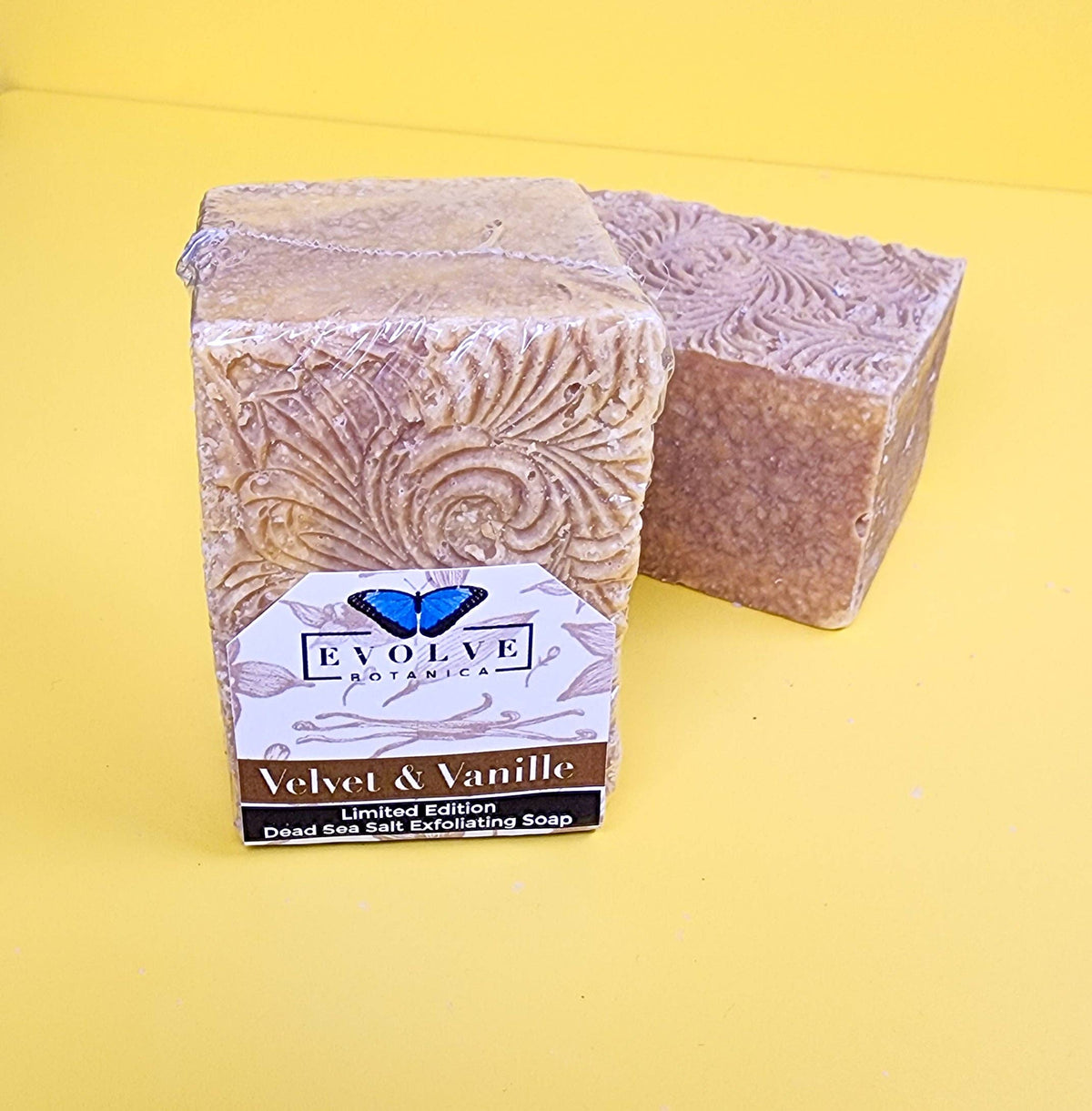 Velvet & Vanille Pink Salt Bar Soap – Cardamom, Lavender