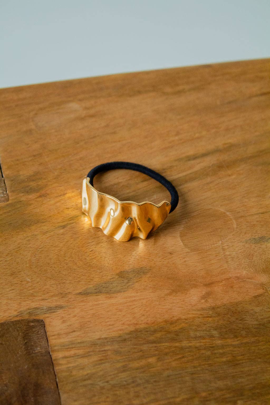 Crinkled Ponytail Cuff