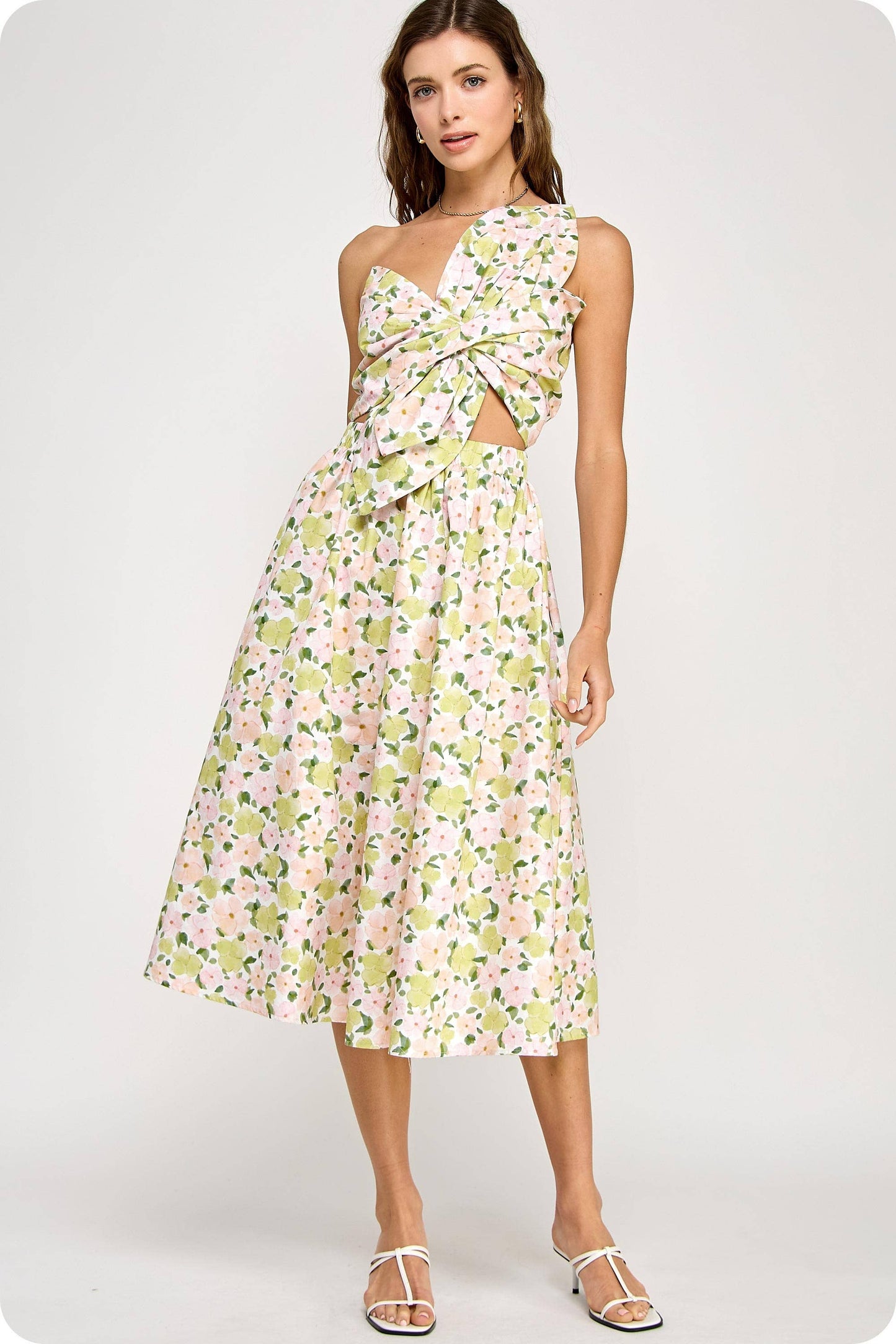Strut & Bolt - Knotted Flower Bow Floral Print Midi Dress